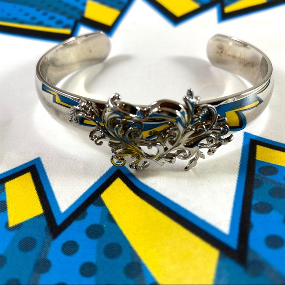 Silver-tone floral heart cuff bracelet OOAK - Picture 2 of 3